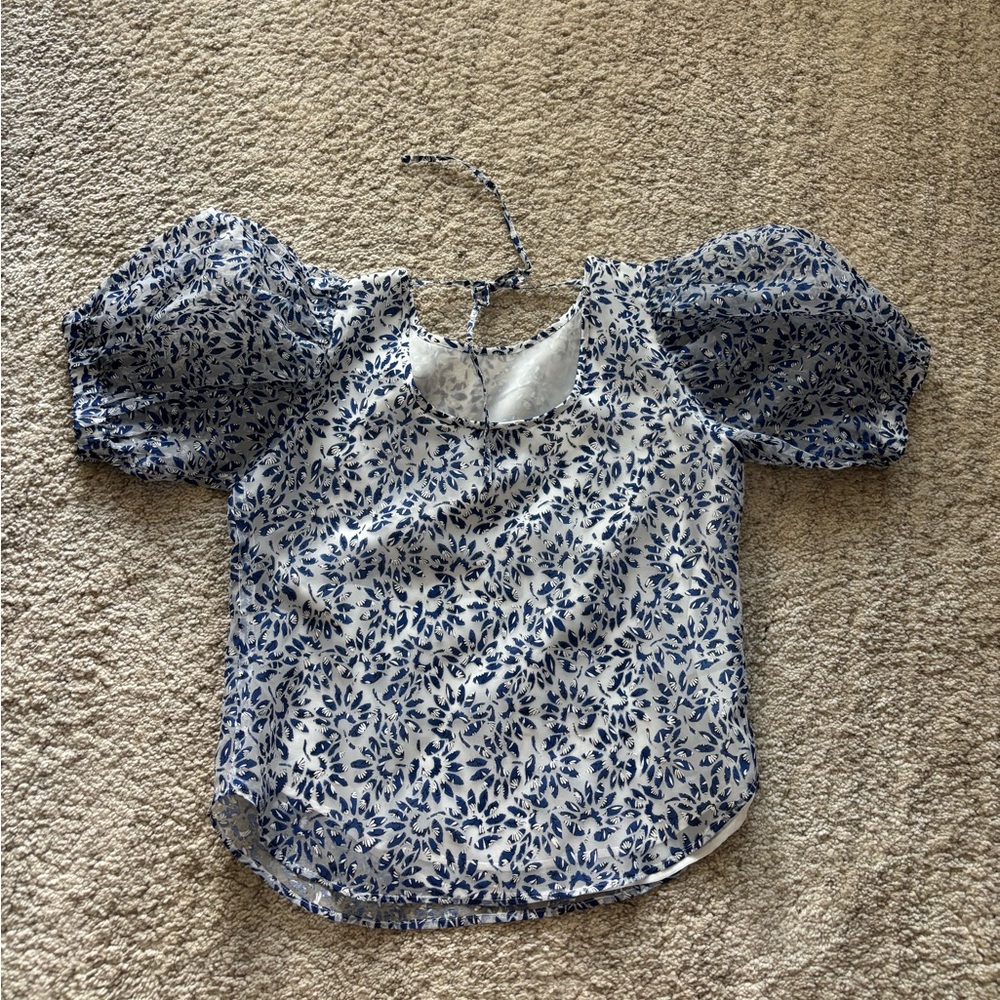 Ann Taylor Blue and White Floral Blouse - Picture 2 of 4